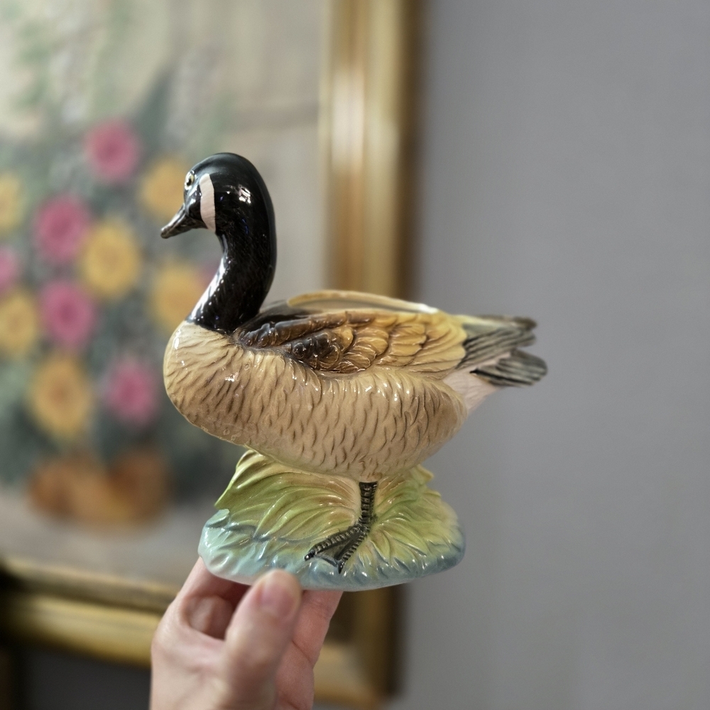 Vintage Ceramic Goose Planter Decor - Picture 2 of 4